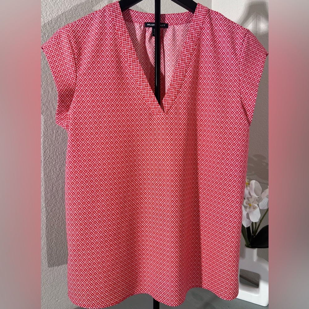 Hilary Radley Women’s Red Patterned V-Neck Blouse – Size M
